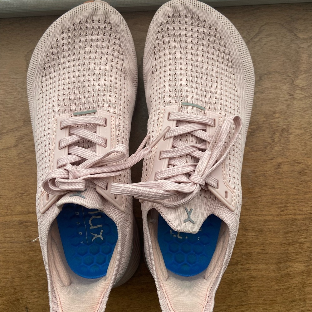 FLUX ADAPT RUNNER NWOT. Size 6. Pink Blush. - Picture 9 of 11